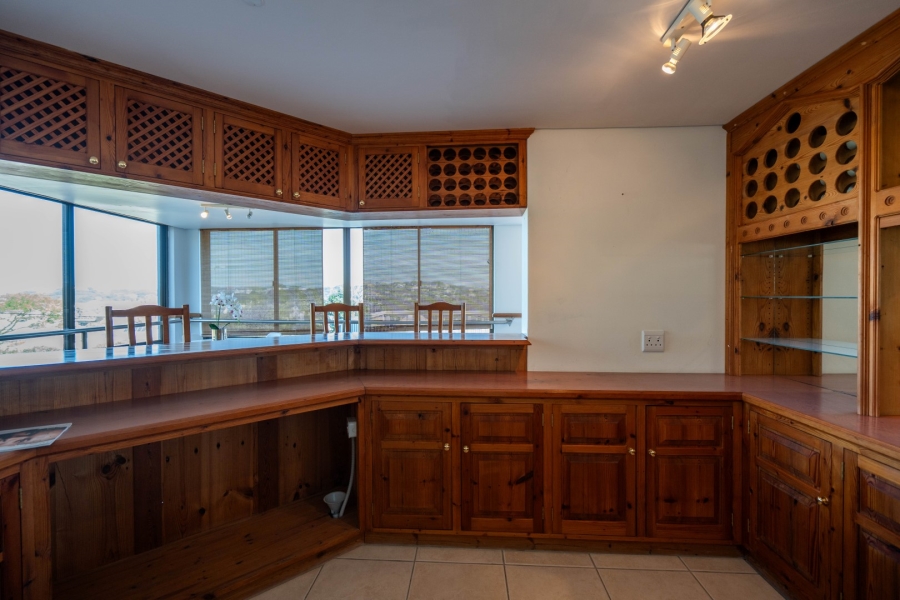 6 Bedroom Property for Sale in East Bank Eastern Cape